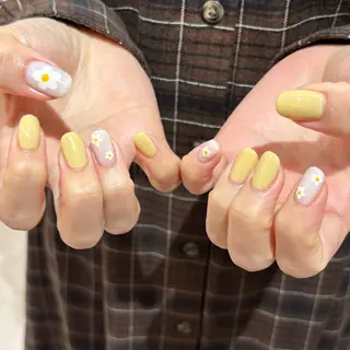 ネイル パラジェルサロン 大人女性が通うサロンのネイルデザイン