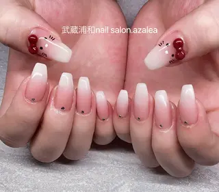 ネイル R inのネイルデザイン