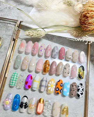 ネイル Nanala. LUNAのネイルデザイン