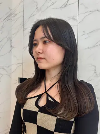 ロング miu /透明感カラーのヘアスタイル