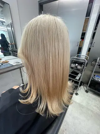 セミロング カラー 透明感カラー✨艶髪 制作🌱山根あゆみのヘアスタイル