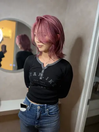 ミディアム カラー ダメージレスブリーチ HIROSHIのヘアスタイル