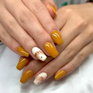 ネイル shine'an fuka🌿🫧のネイルデザイン