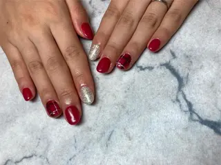 ネイル ネイルリボン 受付スタッフのネイルデザイン