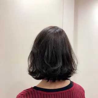 ミディアム カラー レイヤーと顔まわり 大好き❣️関口拓馬のヘアスタイル