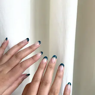 ネイル anyora nail salon所属・大人ワンホン キラキラ／Ayanoのネイルデザイン