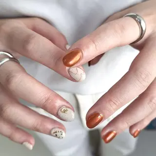 ネイル nailstudio eviz新宿店のネイルデザイン