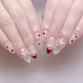 ネイル Mari 🎀六月移転のネイルデザイン