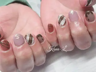 ネイル 芦辺 香奈のネイルデザイン