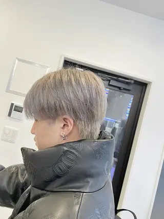 ショート sunc所属・梅田l大人韓国ヘア レイヤー×艶カラーのヘアスタイル