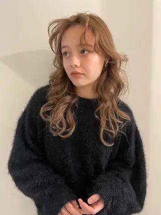 ロング カラー 渋谷 留菜のヘアスタイル