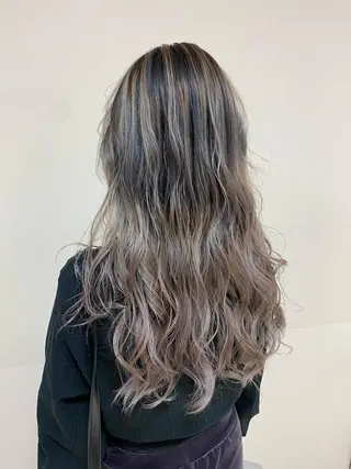 ロング カラー ブリーチ指名No.1 Daikiのヘアスタイル