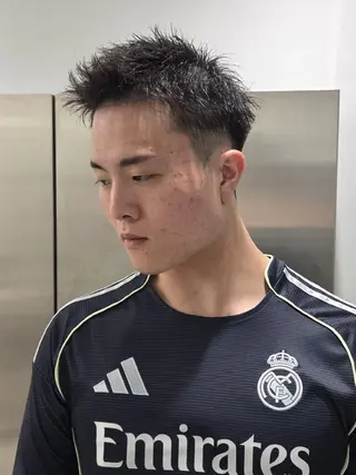 ショート ill 天神大名所属・YOKUTO お悩み解決提案のヘアスタイル