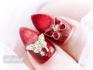 ネイル nailsalon R’のネイルデザイン
