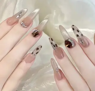 ネイル lily Nail & Eyeのマツエク・マツパデザイン