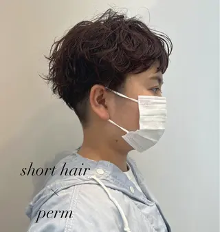 ショート パーマ ゴートゥデイシェアサロン所属・era shioriのヘアスタイル