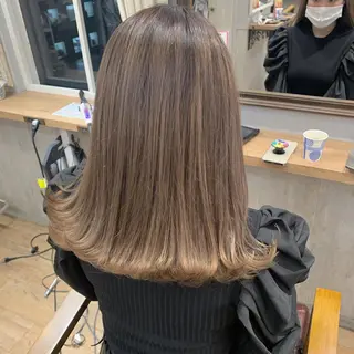 ミディアム 淡色ふんわりhair 新宿satomiのヘアスタイル