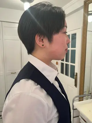 ショート ブリーチカラー🎀 韓国風/寺門美優のヘアスタイル