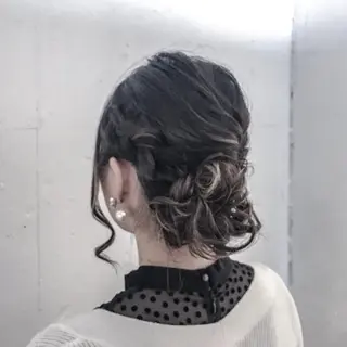 セミロング カラー ヘアアレンジ トミタ アツシのヘアスタイル