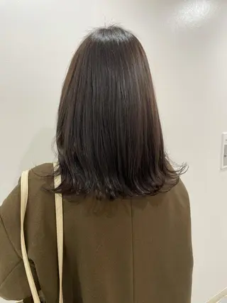 セミロング カラー akane .のヘアスタイル