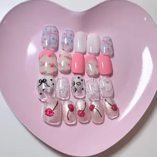 ネイル RIEKO🍒 ワンホン♡推しネイルのネイルデザイン