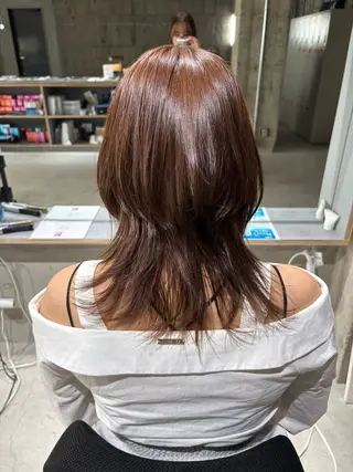 セミロング カラー 玉置 七海のヘアスタイル
