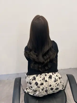 ロング しゅういち/赤み消し カラー特化のヘアスタイル