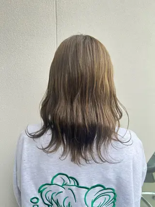 ロング APREKO SAYAKAのヘアスタイル