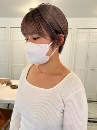 ショート ブリーチカラー🎀 韓国風/寺門美優のヘアスタイル