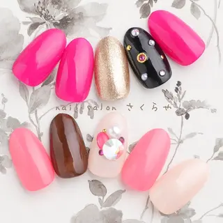 ネイル さくらや❤ パラジェル使用のネイルデザイン