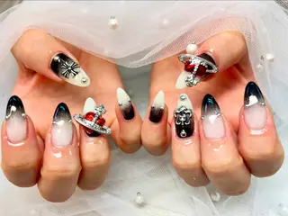 ネイル Queennail 北堀江megumiのネイルデザイン
