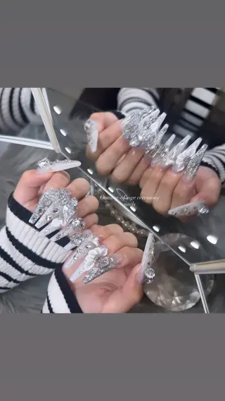 ネイル 加納 莉音のネイルデザイン