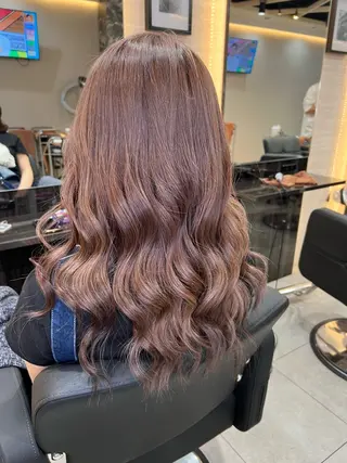 セミロング 🌈カラー特化 ハイトーンけいと🌈のヘアスタイル