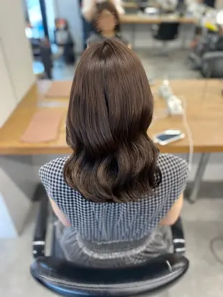 セミロング 菅 凜のヘアスタイル