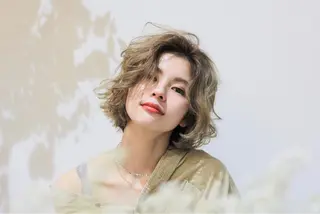 ミディアム SALOWIN 銀座一丁目店所属・髪質改善/縮毛矯正 🎀小林 唯 🎀のヘアスタイル