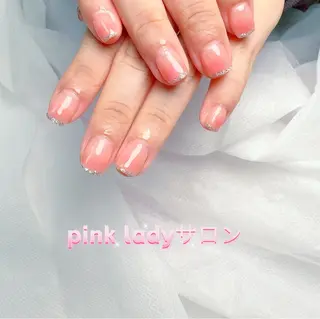 ネイル pink ladyサロン所属・べ にのネイルデザイン