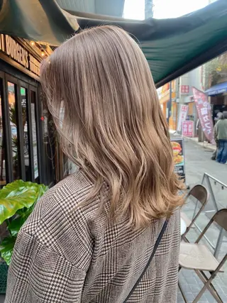 セミロング カラー ヘアアレンジ mina 🐈‍⬛ ラフな似合わせヘアのヘアスタイル