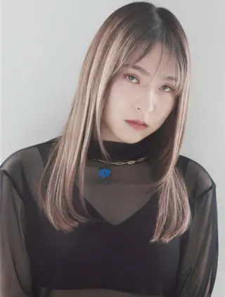 セミロング 縮毛矯正×髪質改善 カラー×クロスパーマのヘアスタイル