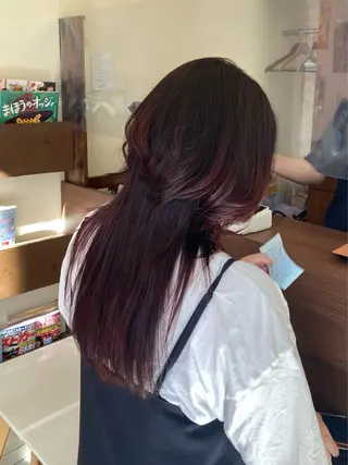 ロング カラー 横手 亜紀のヘアスタイル