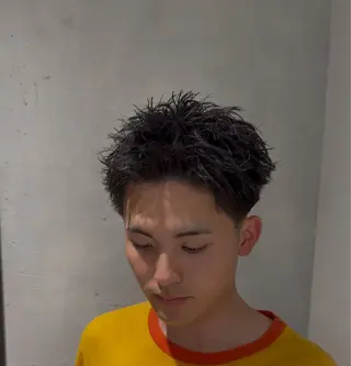 パーマ メンズ SALOWIN梅田茶屋町North店所属・岡田/メンズ特化/パ ーマ&ショートのプロのヘアスタイル