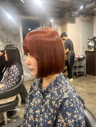 ショート カラー 僕なら縮毛矯正してて もブリーチできますのヘアスタイル