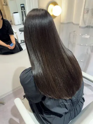 ロング 髙井 麻帆のヘアスタイル