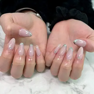 ネイル 秋元 琴音のネイルデザイン