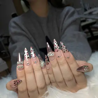 ネイル Queen Nail 柏店　クイーンネイルのネイルデザイン