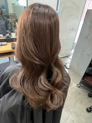 ロング maya レイヤーカットのヘアスタイル