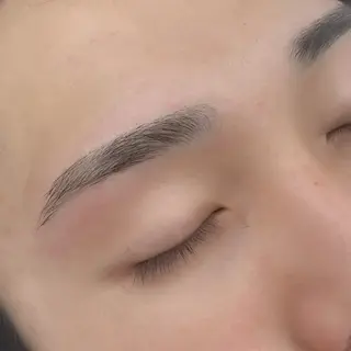 メンズ アイブロウ ゆるふわ眉🧸 Airiの眉毛・アイブロウイメージ