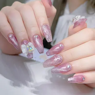 ネイル Queens テイのネイルデザイン