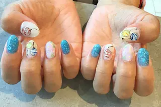 ネイル Nest 岩崎のネイルデザイン