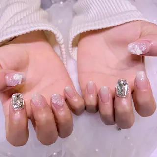 ネイル nail salon e'mu💐のネイルデザイン