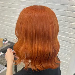 セミロング カラー 🌼動き×透明感🩵 ハイトーン/ナナのヘアスタイル